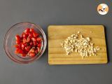 Etape 4 - Salade de pâtes à la crème d'avocat, amandes et tomates cerises