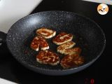 Etape 5 - Halloumi cuit à la poêle en version sucré salé au miel et romarin