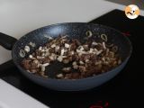 Etape 8 - Comment cuisiner les nouilles instantanées? Recette rapide au bœuf et champignons!