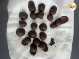 Etape 6 - Comment faire des Franui maison? Ces framboises au chocolat super tendance!