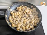 Etape 8 - Pâtes crémeuses aux champignons et à la saucisse