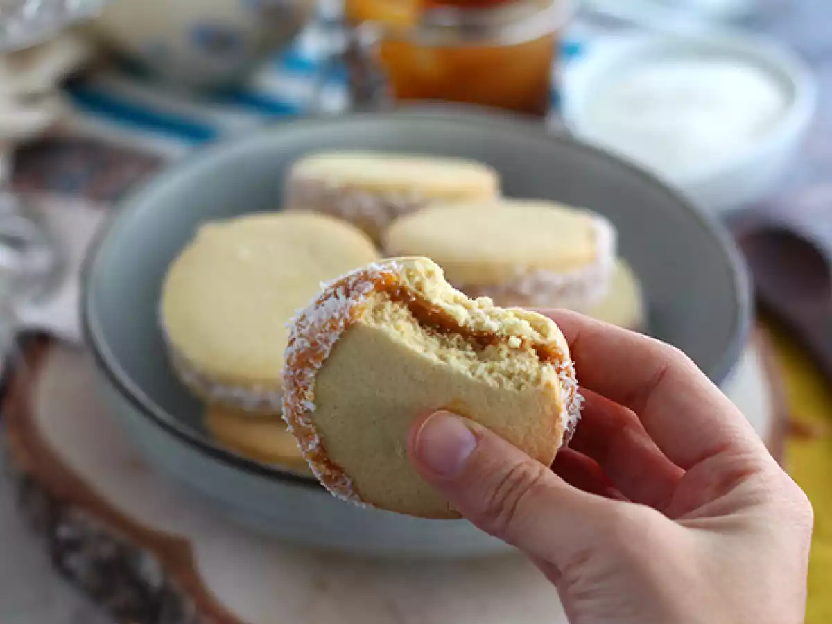 Alfajores - Sablés argentins à la confiture de lait et noix de coco - photo 2