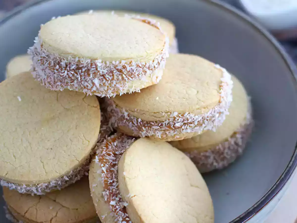 Alfajores - Sablés argentins à la confiture de lait et noix de coco - photo 3