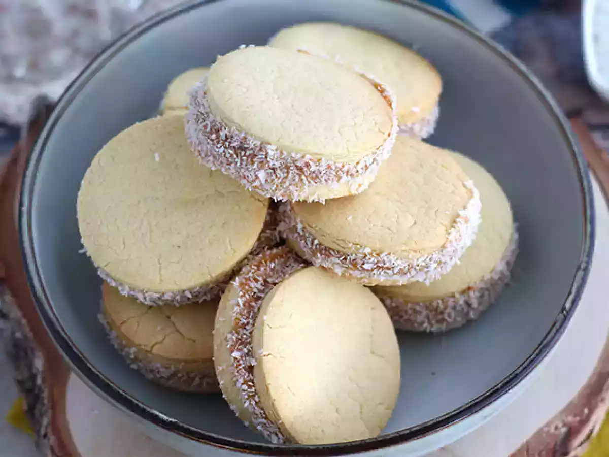 Alfajores - Sablés argentins à la confiture de lait et noix de coco - photo 5