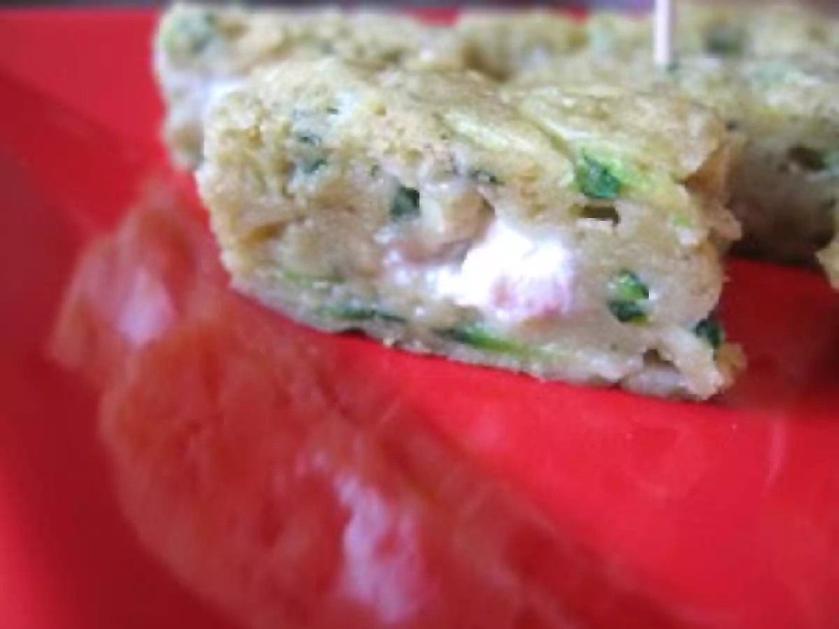 Amuse bouches fondants courgette, pesto, chèvre... au micro onde pour Réquia - photo 2