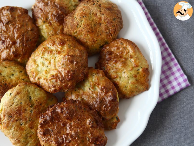 Beignets de courgette au Air Fryer et sa sauce au yaourt et à la feta