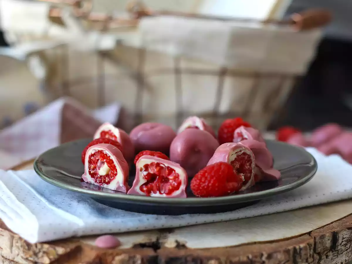 Bouchées à la framboise, chocolat blanc et chocolat ruby façon Franui - photo 3