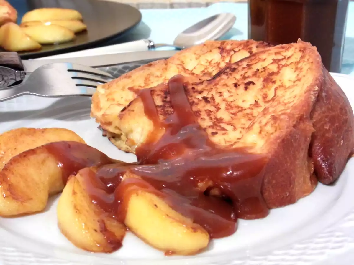 Brioche perdue aux pommes dorées et sauce caramel au beurre salé - photo 2