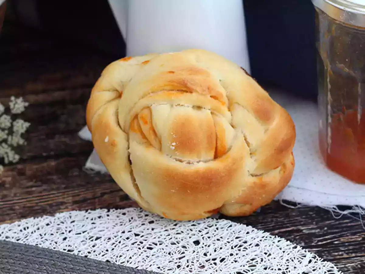 Brioches tressées à l'abricot - photo 3