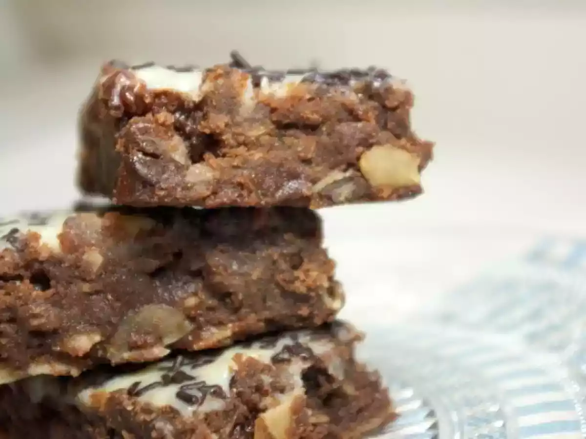 Brownies chocolat noir, amandes et glaçage chocolat blanc - photo 4