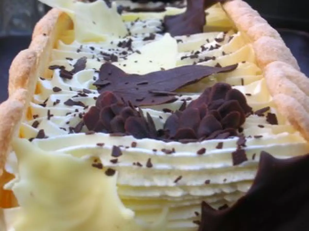 Bûche de Noël au lait d'amande et à la mousse au chocolat au lait - photo 2