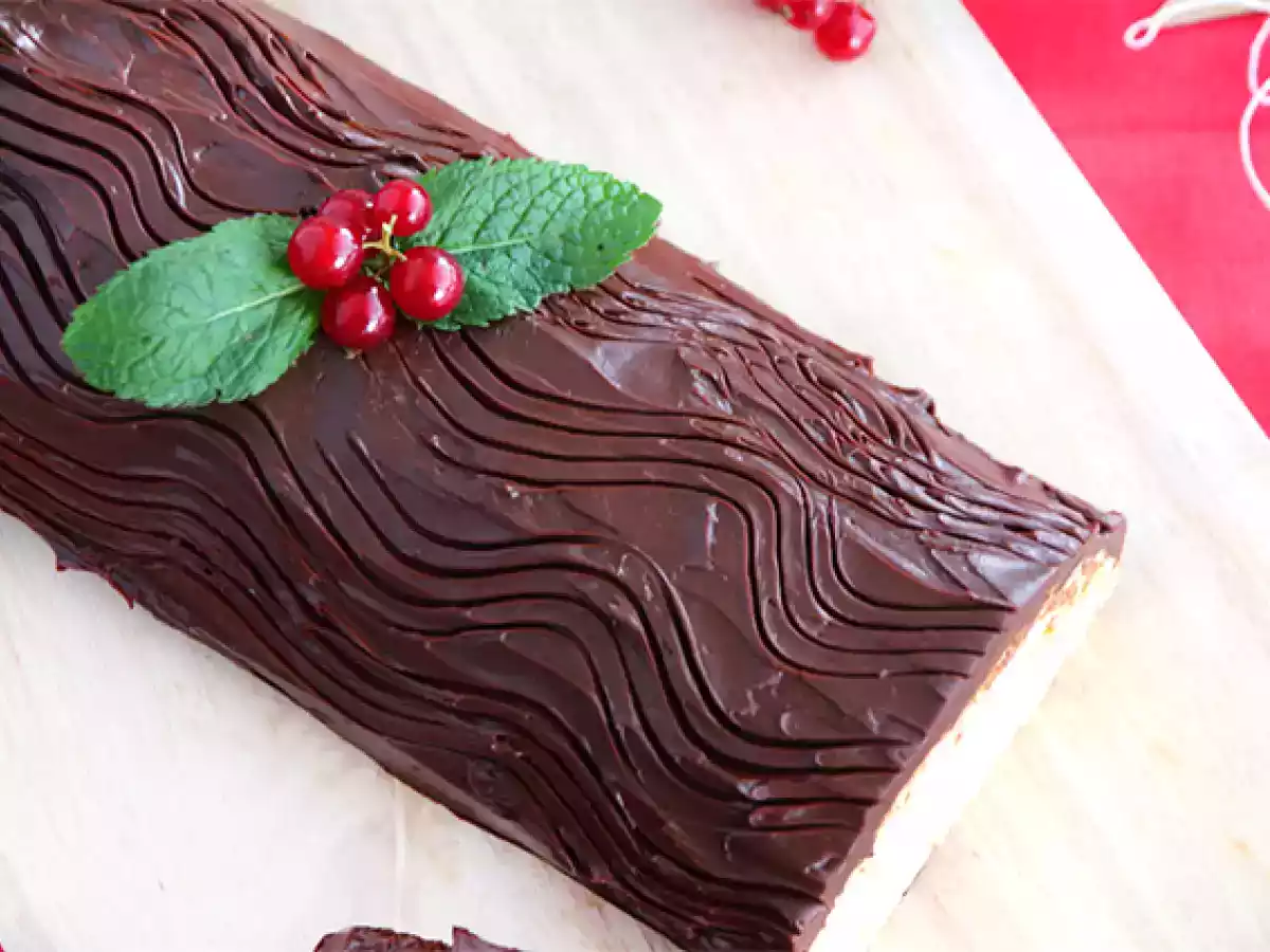 Bûche de Noël fourrée à la chantilly - photo 4