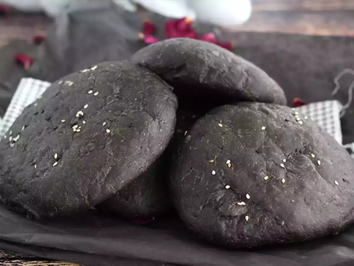 Buns noirs à l'encre de seiche - photo 4