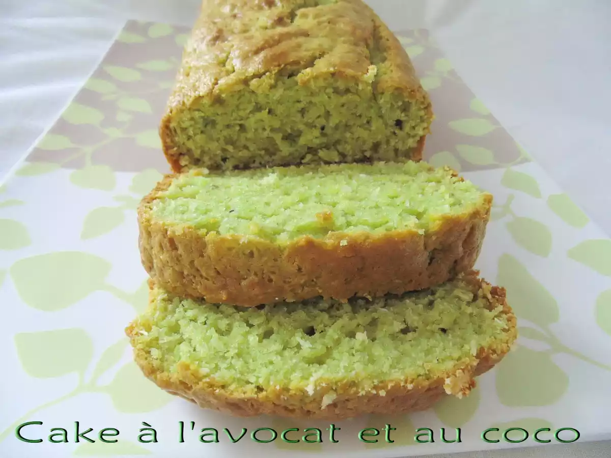 Cake à l'avocat et au coco
