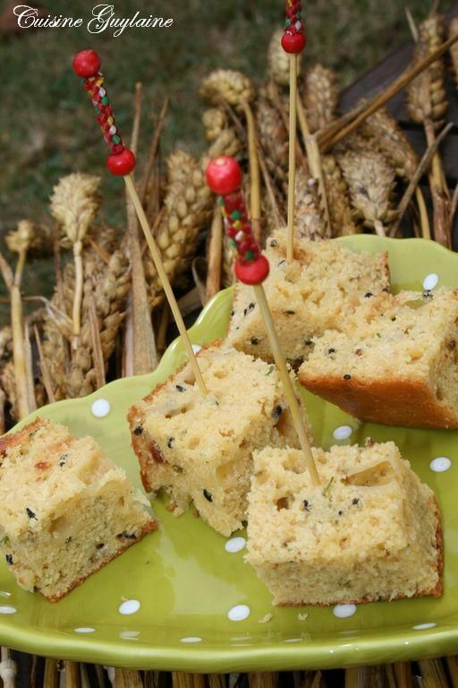 Cake La Farine De Pois Chiche Au Cantal Et Tomates Confites Recette Ptitchef