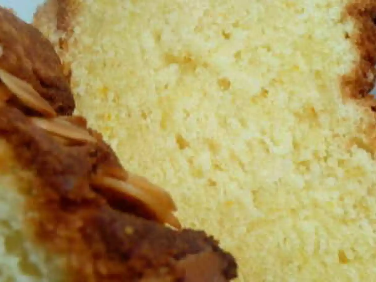 CAKE à la RICOTTA et AMANDES.