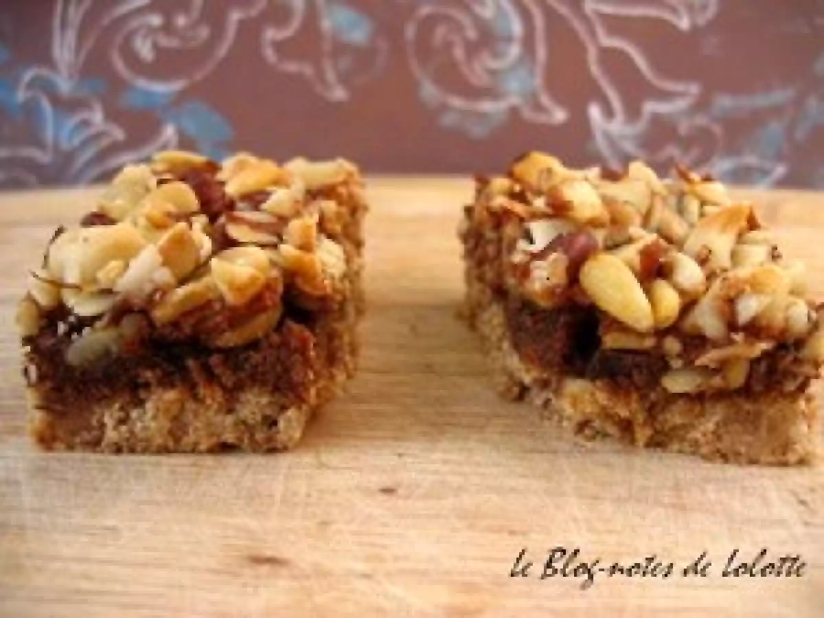 Carrés miellés « explosion de noix » à la pâte de noisettes ?