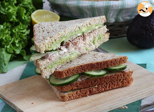 Club sandwich au thon et à l'avocat - Recette Ptitchef