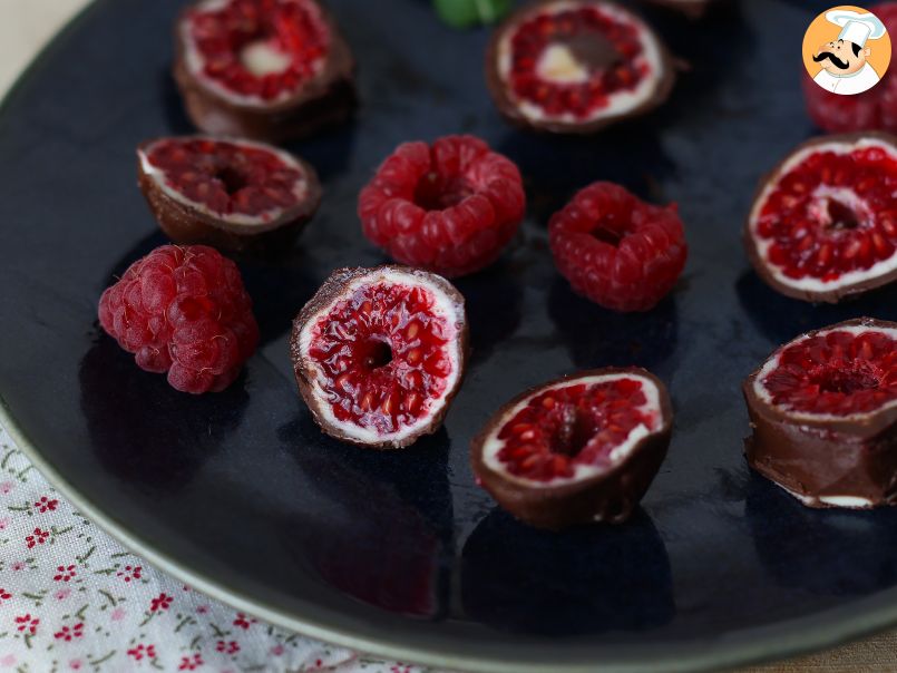 Comment faire des Franui maison? Ces framboises au chocolat super tendance!