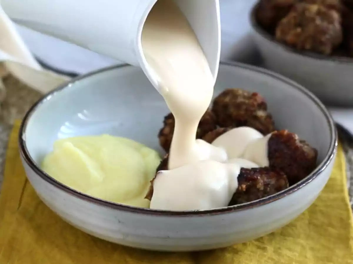 Comment faire la sauce des boulettes IKEA?