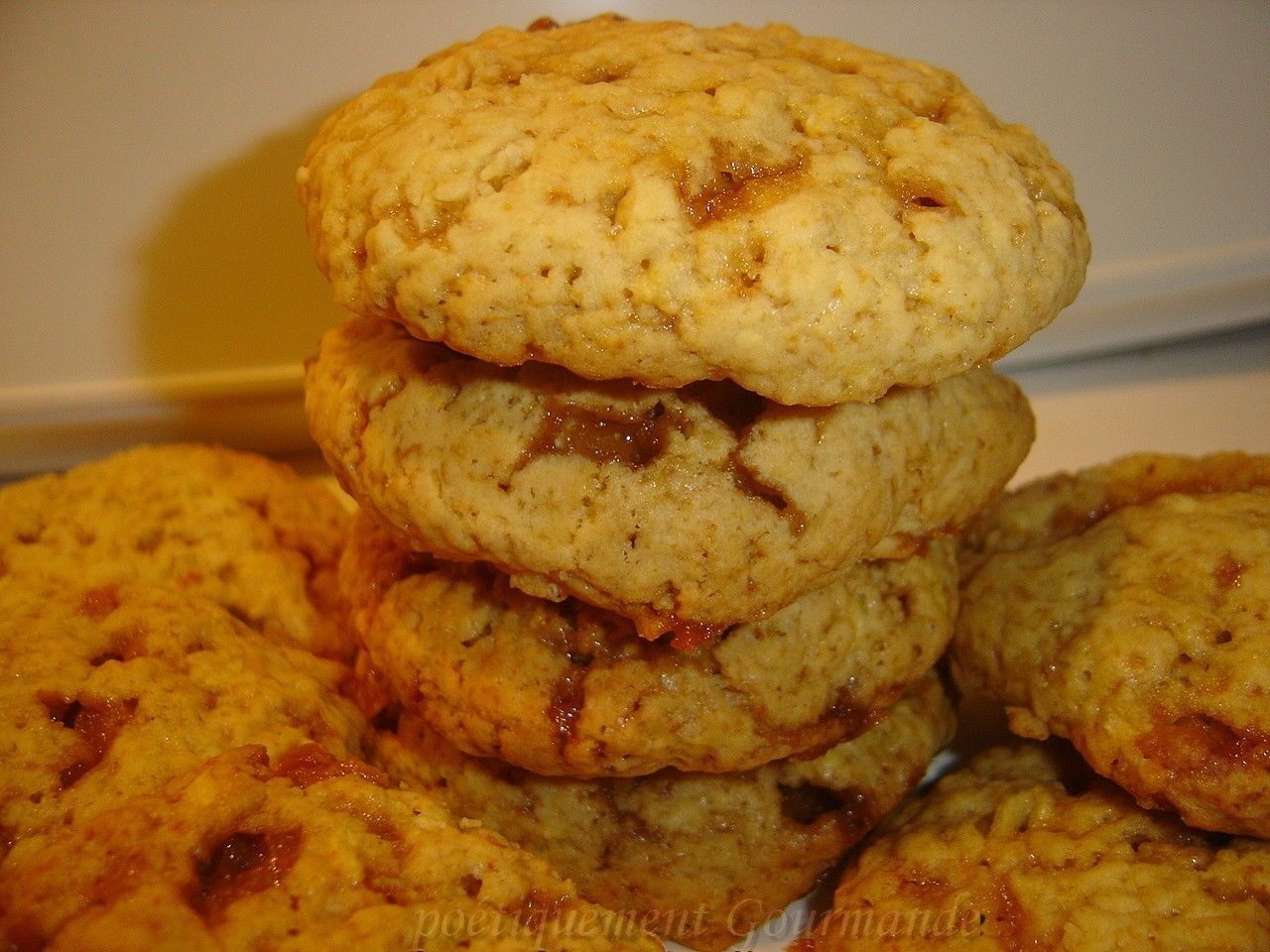 Cookies Aux Pommes, Flocons D'avoine Et Bonbons Au Caramel - Recette ...