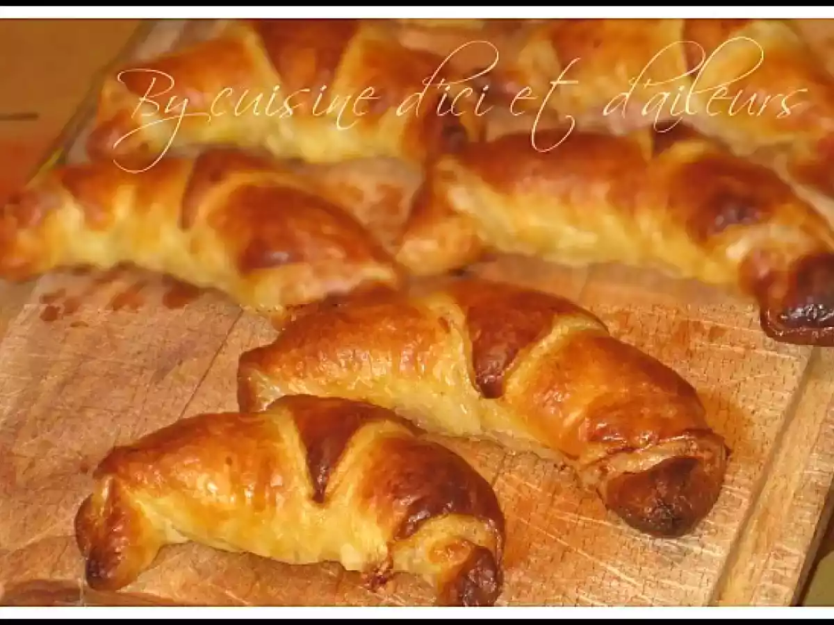 Croissants aux lardons fumés et emmental - photo 2