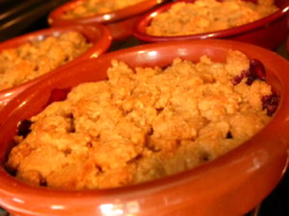 Crumble aux Pommes, Mûres, Bananes ....