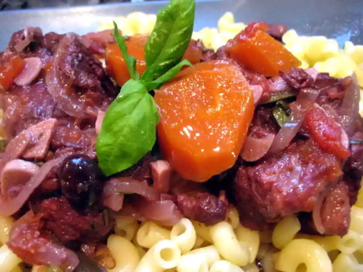 Daube d'agneau au basilic et aux olives niçoises selon Robuchon et Michel Cliche - photo 2