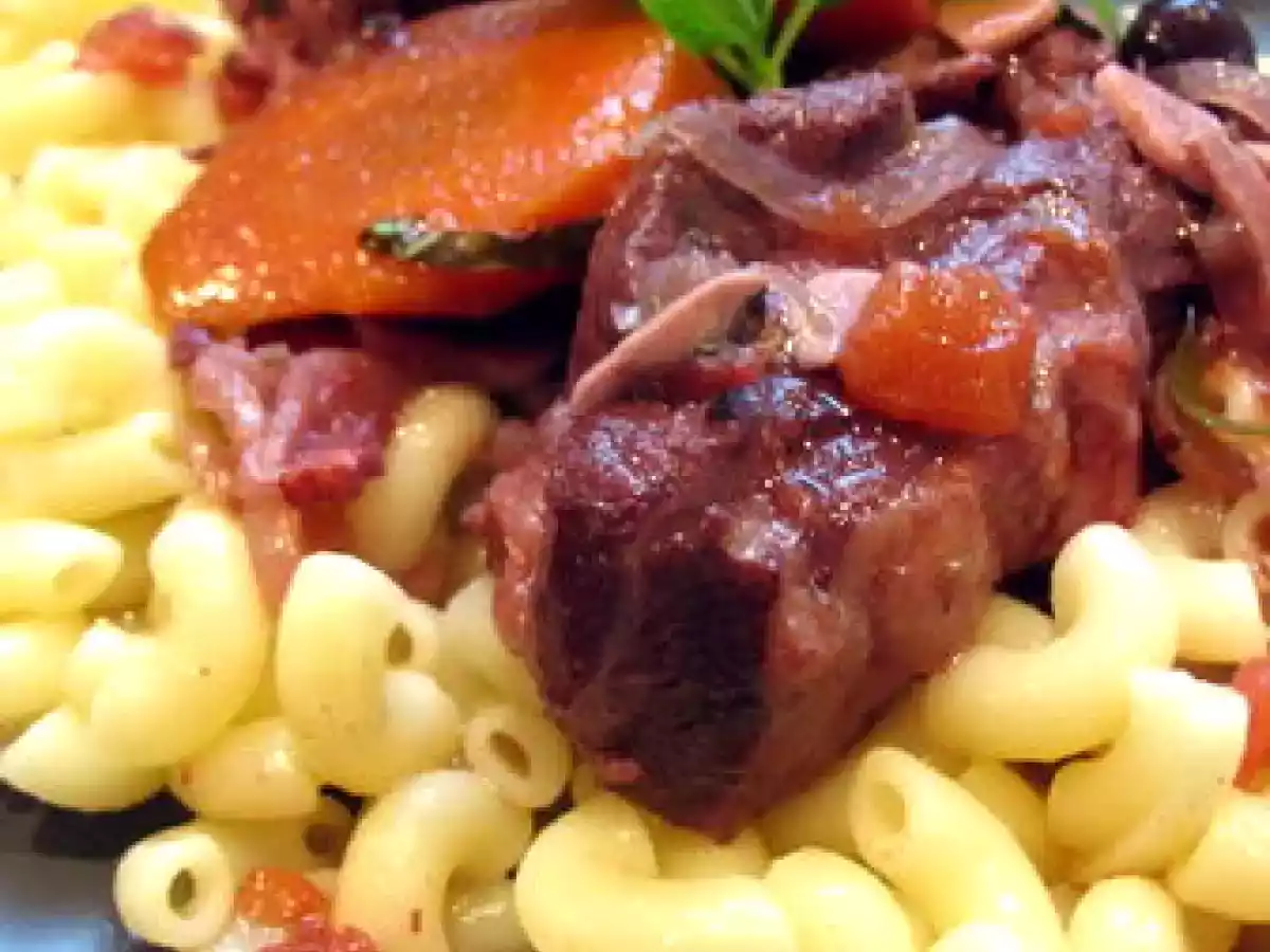 Daube d'agneau au basilic et aux olives niçoises selon Robuchon et Michel Cliche - photo 3