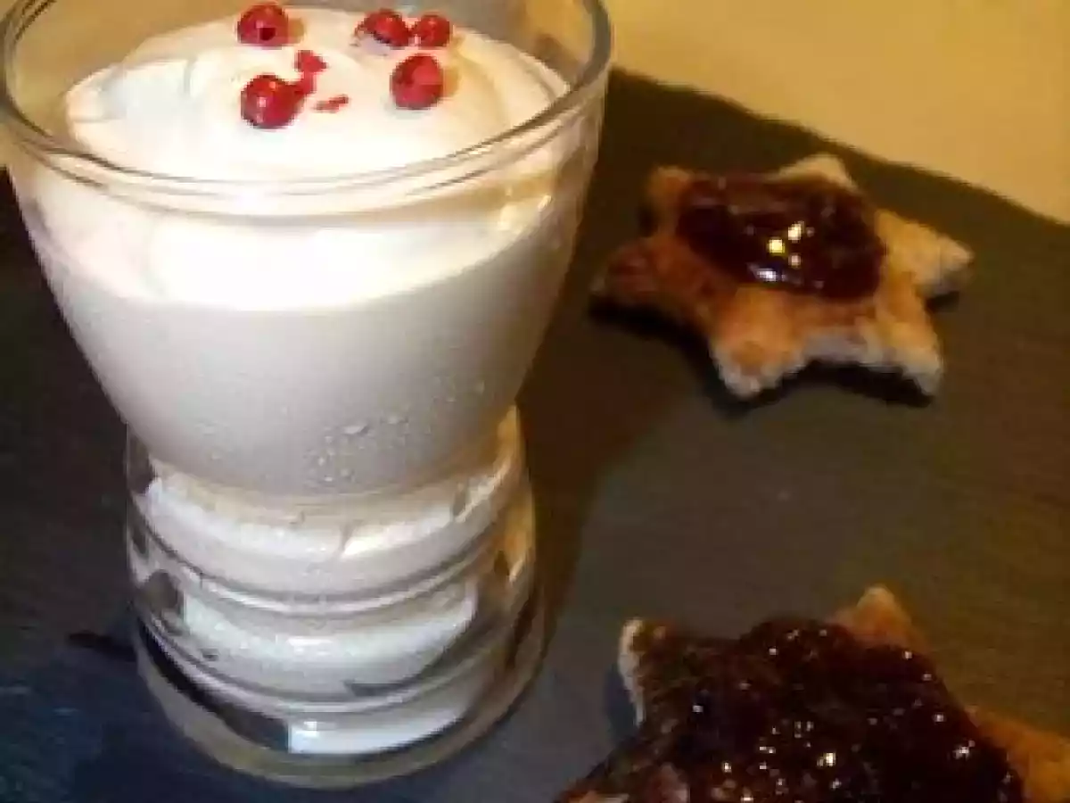 Entrée de fête: Verrine de chantilly de foie gras, toasts de confiture de figues - photo 2