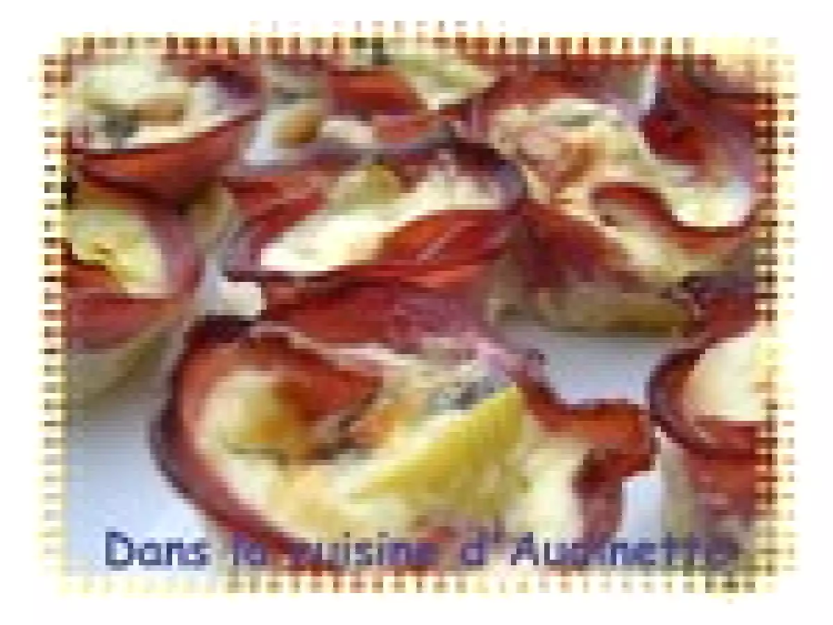 Fleurs de bacon au Bleu d'Auvergne et coeur d'artichaut