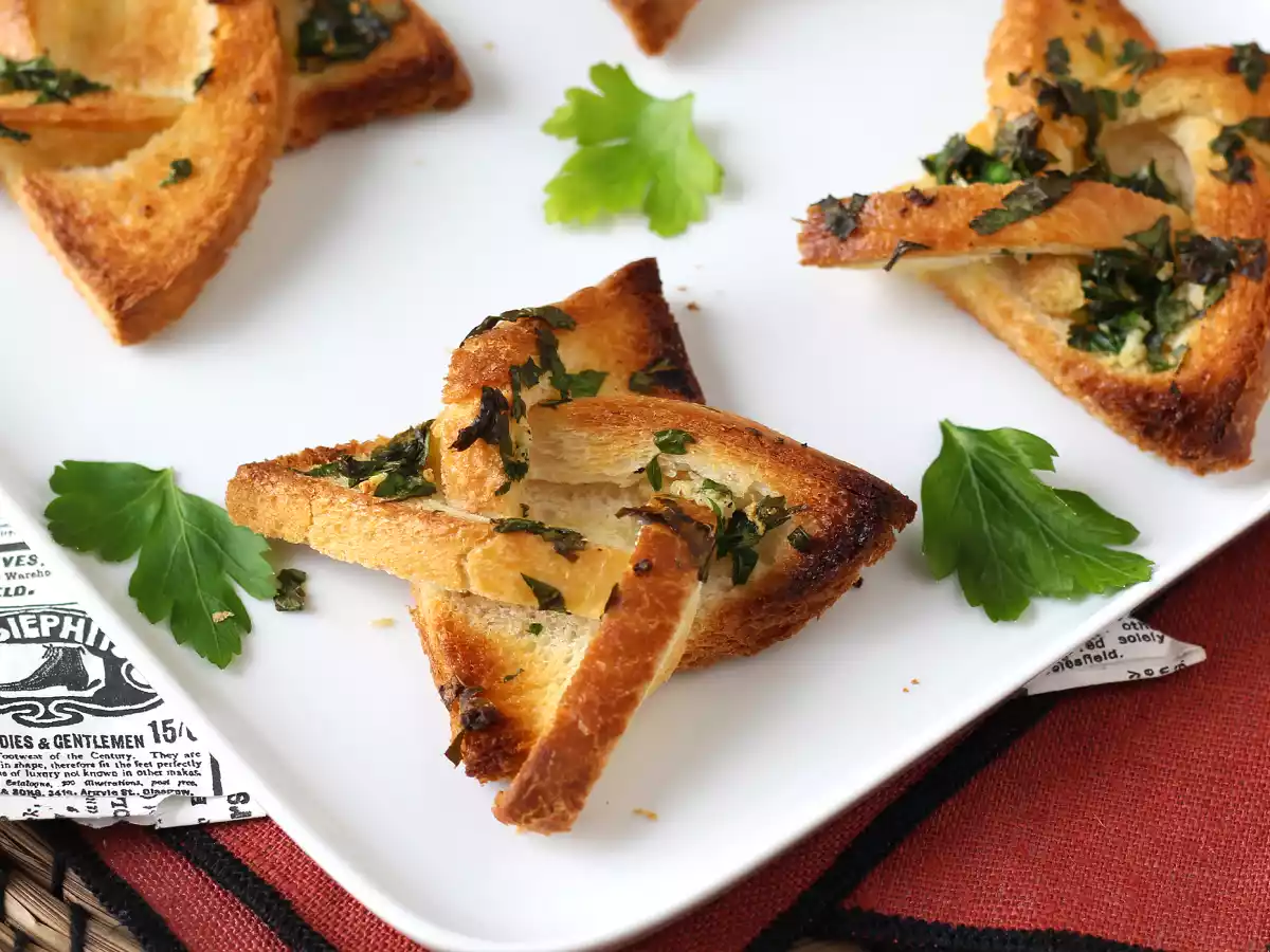 Garlic bread façon étoile avec du pain de mie - photo 5
