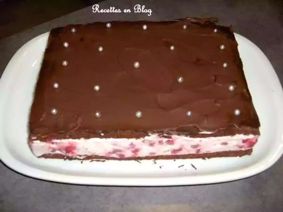 GATEAU AU CHOCOLAT NOIR BAVAROIS FRAMBOISE