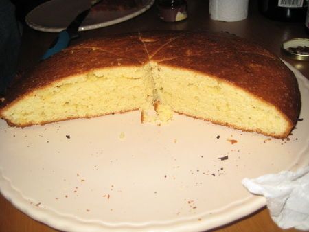 Gateau Au Yaourt Et Aux Amandes Recette Ptitchef