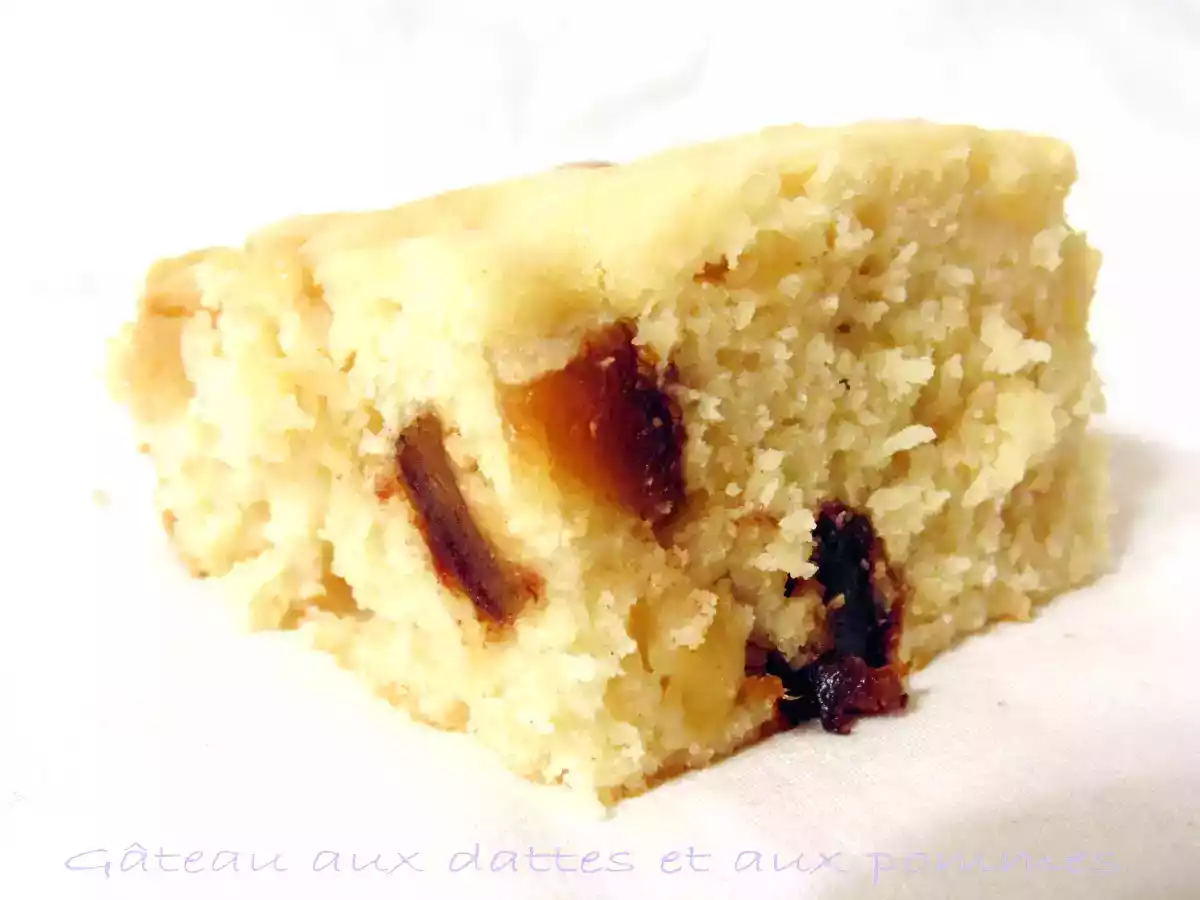 Gateau aux dattes et aux pommes