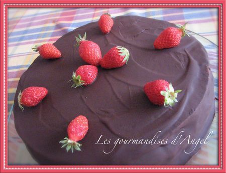 gateau chocolat fraise anniversaire Gateau Fraises Au Chocolat Recette Ptitchef gateau chocolat fraise anniversaire