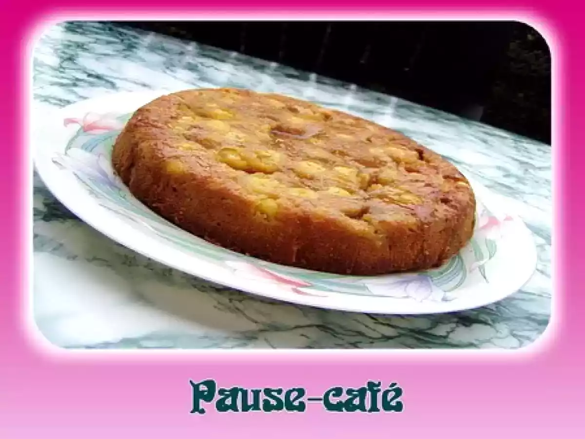 Gâteau renversé aux cerises jaunes