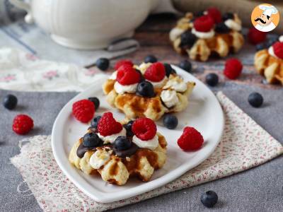 Gaufres garnies aux fruits, chocolat et chantilly - photo 7