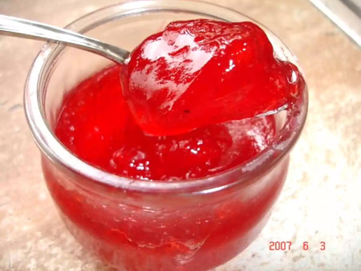 Gelée de fraises groseilles rouges + photos de Talia et resto - photo 3