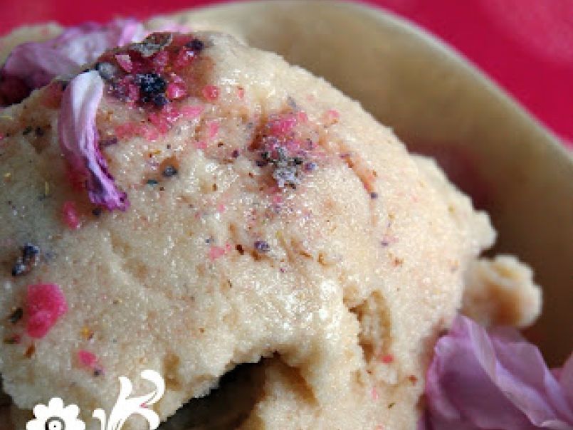 Glace Aux Fleurs De Cerisiers Madeleines Aux Fleurs