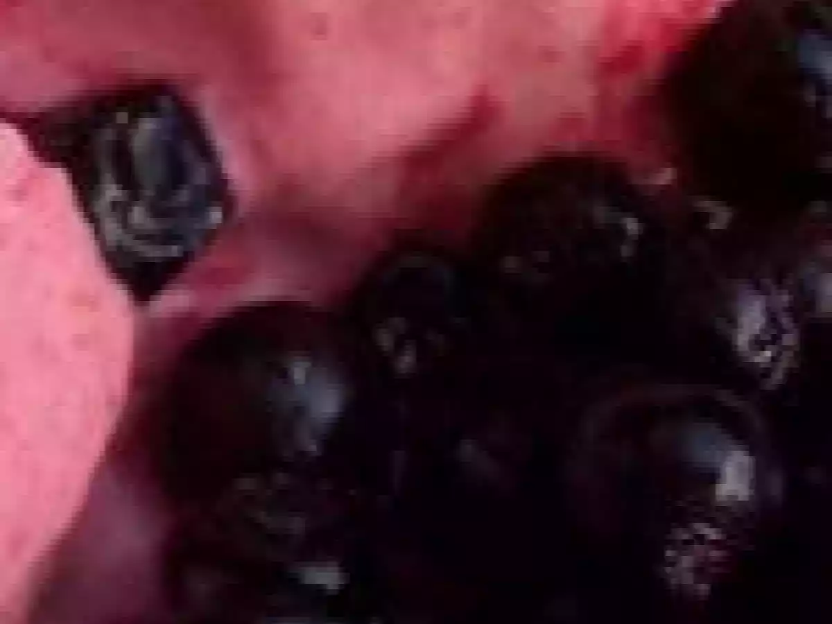 Glace aux fraises façon smoothie, cassis chauds à la grenadine - photo 2