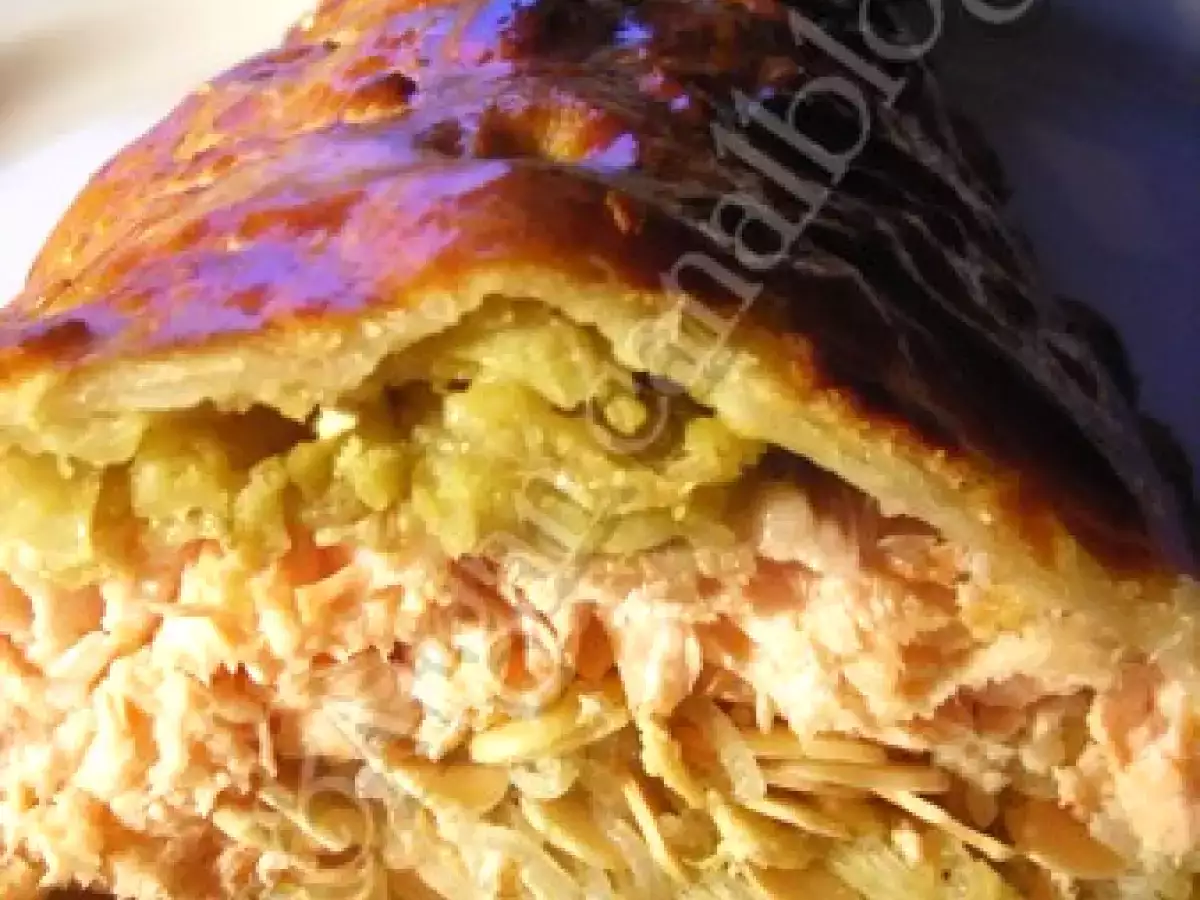 Koulibiac de saumon au fenouil, vermicelle de soja et amandes éffilées - photo 2