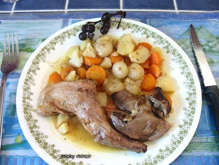 Lapin En Cocotte Paysanne - Recette Ptitchef