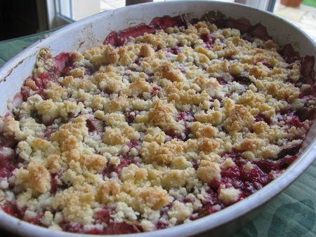 Le Crumble Rhubarbe Framboise Recette Ptitchef