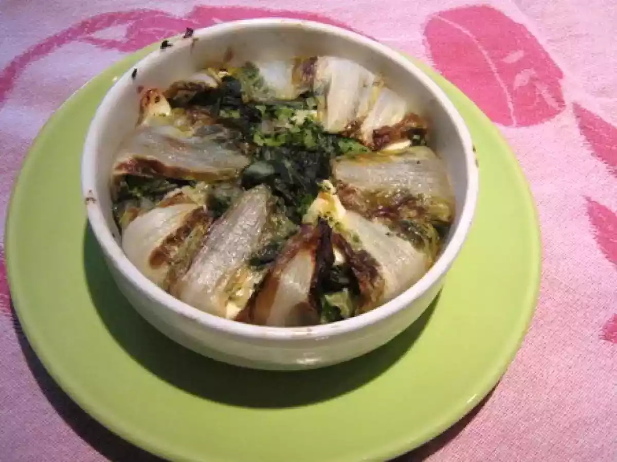 Légumes verts en corolle d'endives