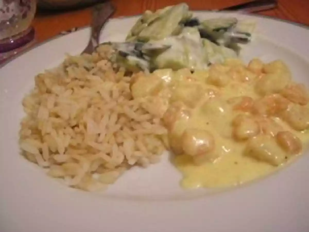 Noix de St Jacques et crevettes au curry