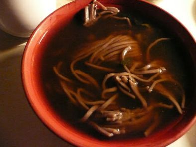 Nouilles soba en bouillon / soba noodles in dashi - Recette Ptitchef