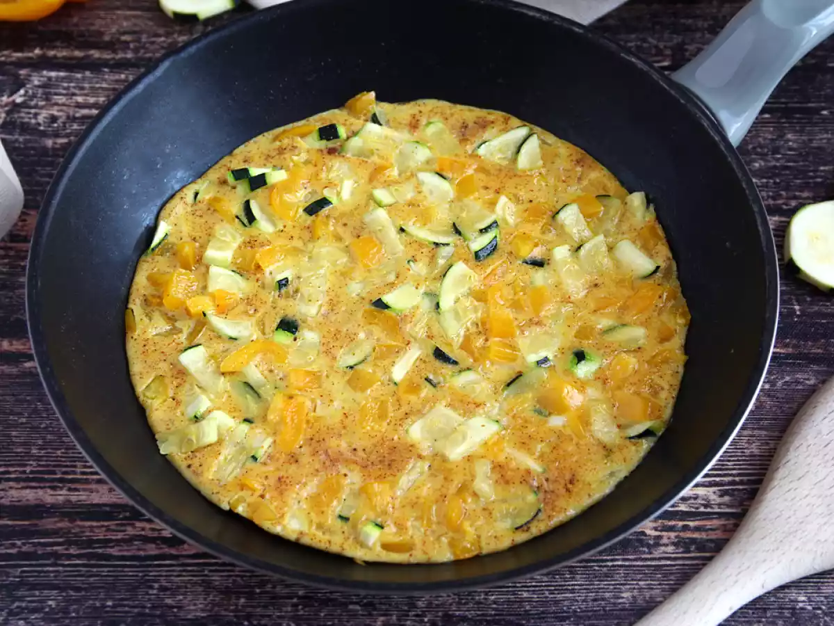 Omelette au poivron et courgette