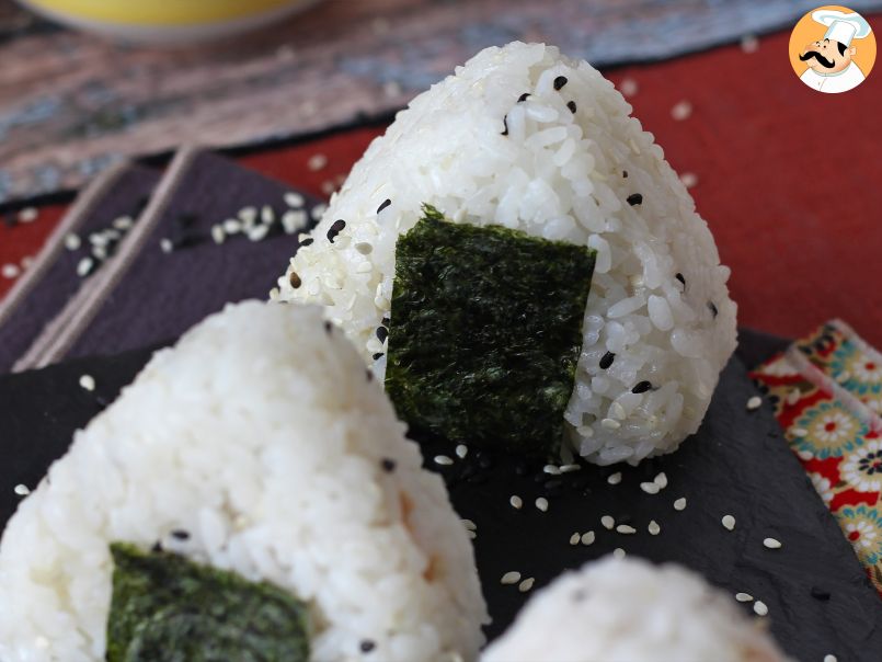 Onigiri au thon, le petit sandwich de riz triangulaire japonais - おにぎり - photo 8