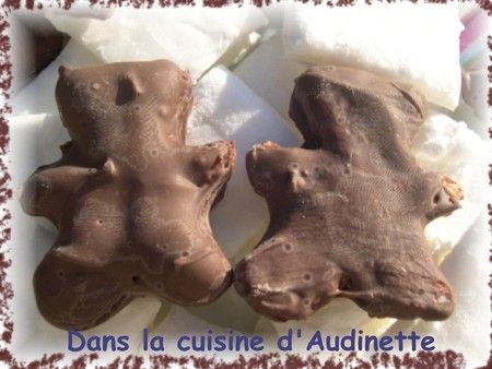 Chocolat chaud maison aux guimauves - Recette Ptitchef